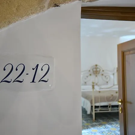 فندق مبيت وإفطار Corte Casole غالّيبولي