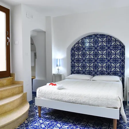 Corte Casole Bed & Breakfast 3*